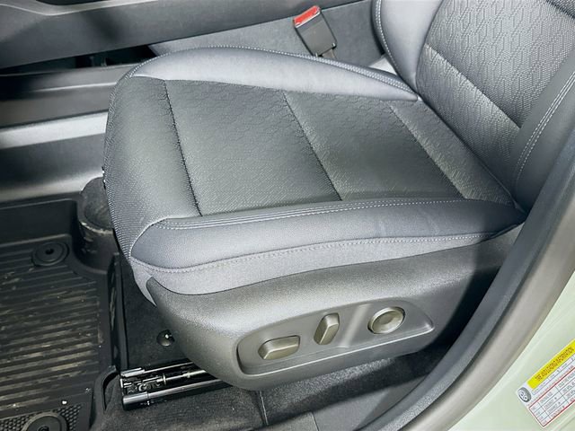 New 2026 Chevrolet Equinox LT w/ Convenience Package II image 19