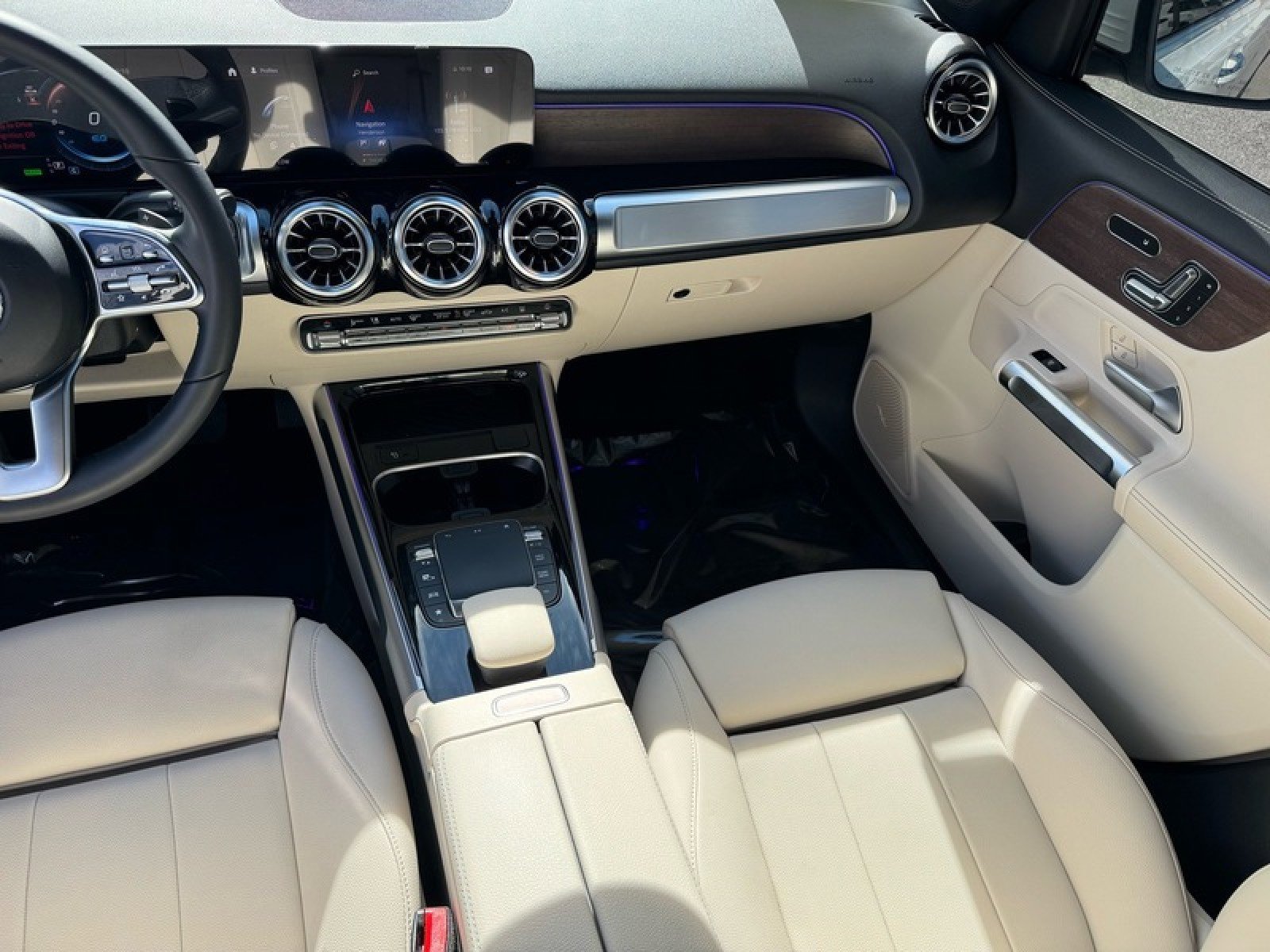 New 2023 Mercedes-Benz EQB 300 4MATIC image 18