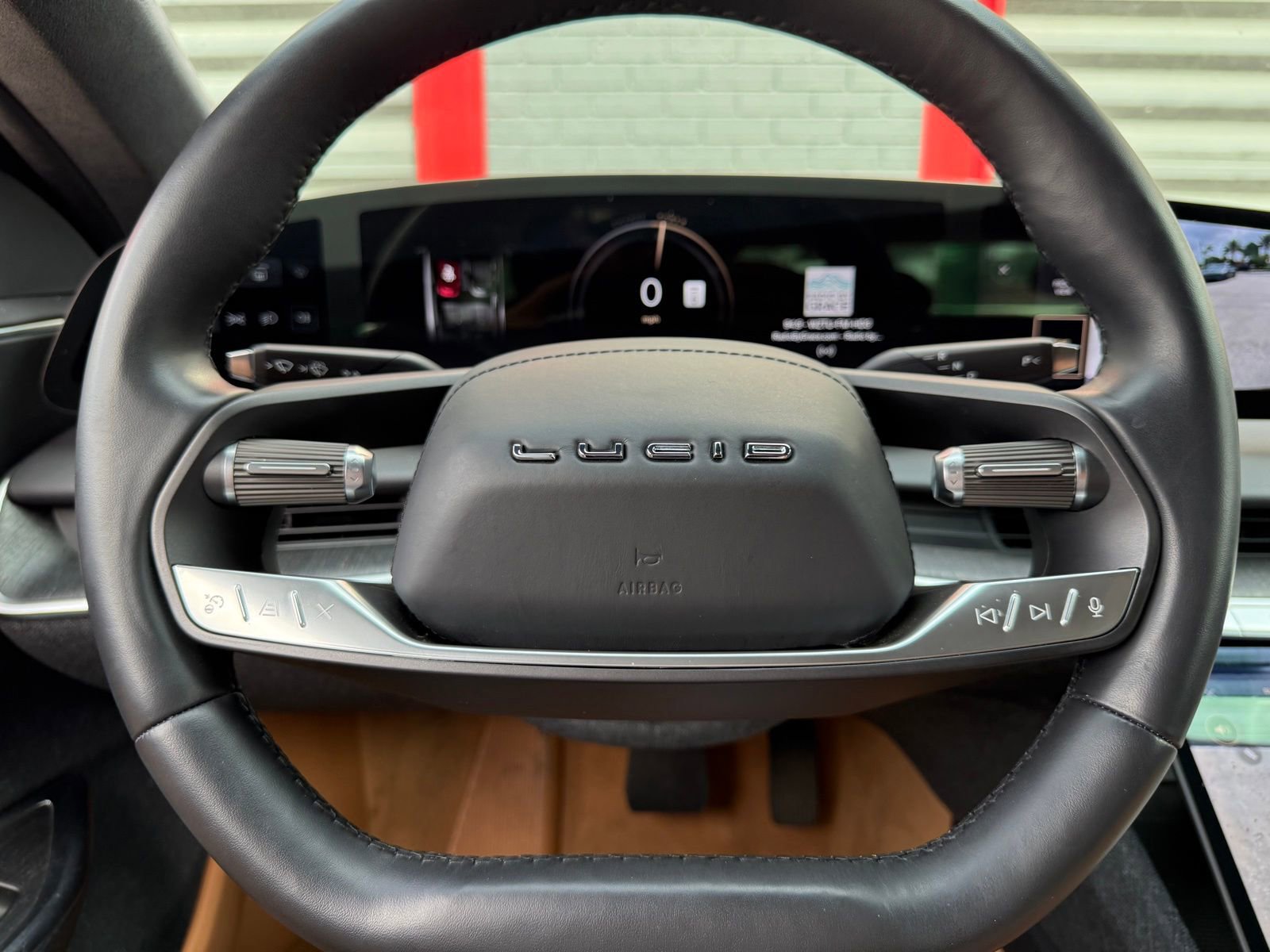 Used 2024 Lucid Air Touring image 32