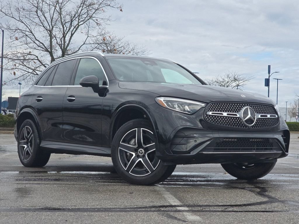 Certified 2026 Mercedes-Benz GLC 300 4MATIC image 1