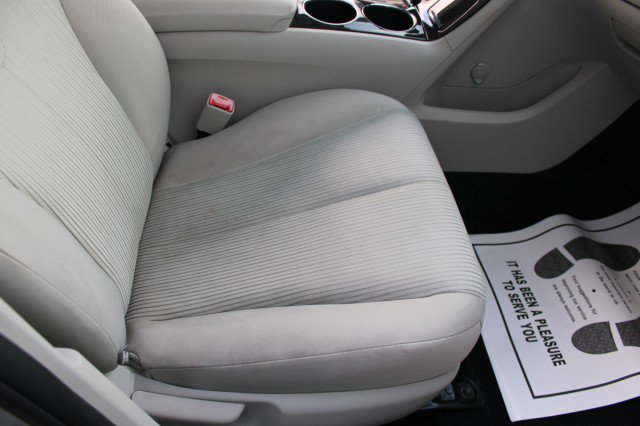 Used 2013 Toyota Venza LE FWD image 14