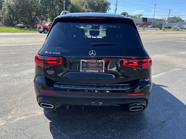 Used 2024 Mercedes-Benz GLB 250 image 4