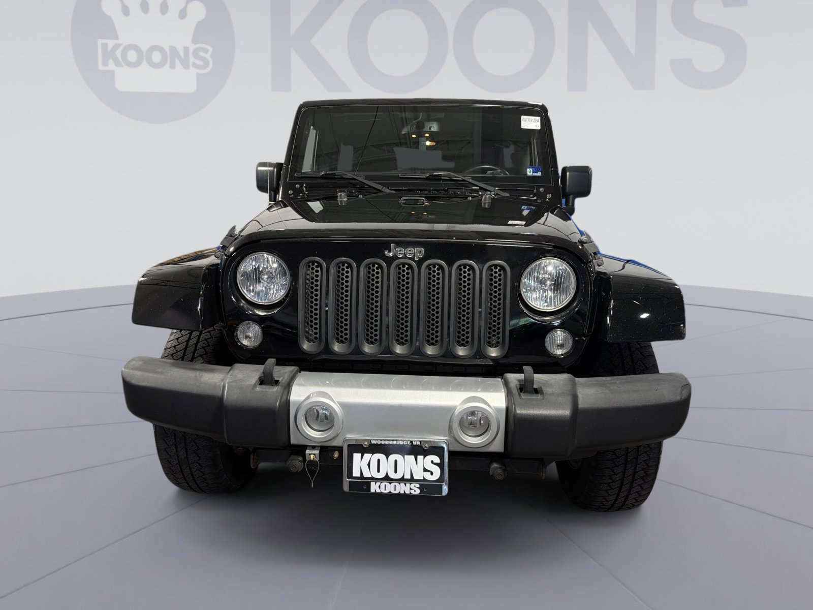 Used 2015 Jeep Wrangler Unlimited Sahara w/ Connectivity Group AWD/4WD image 11