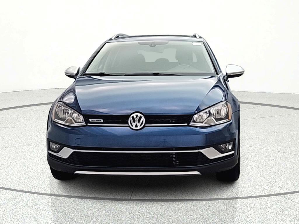 Used 2017 Volkswagen Golf Alltrack SEL image 2