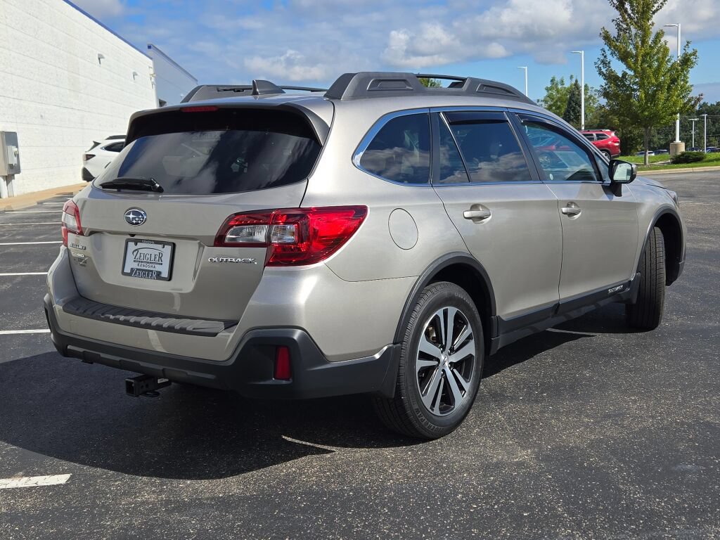 Used 2019 Subaru Outback 2.5i Limited w/ Protection Package #1 AWD/4WD image 11
