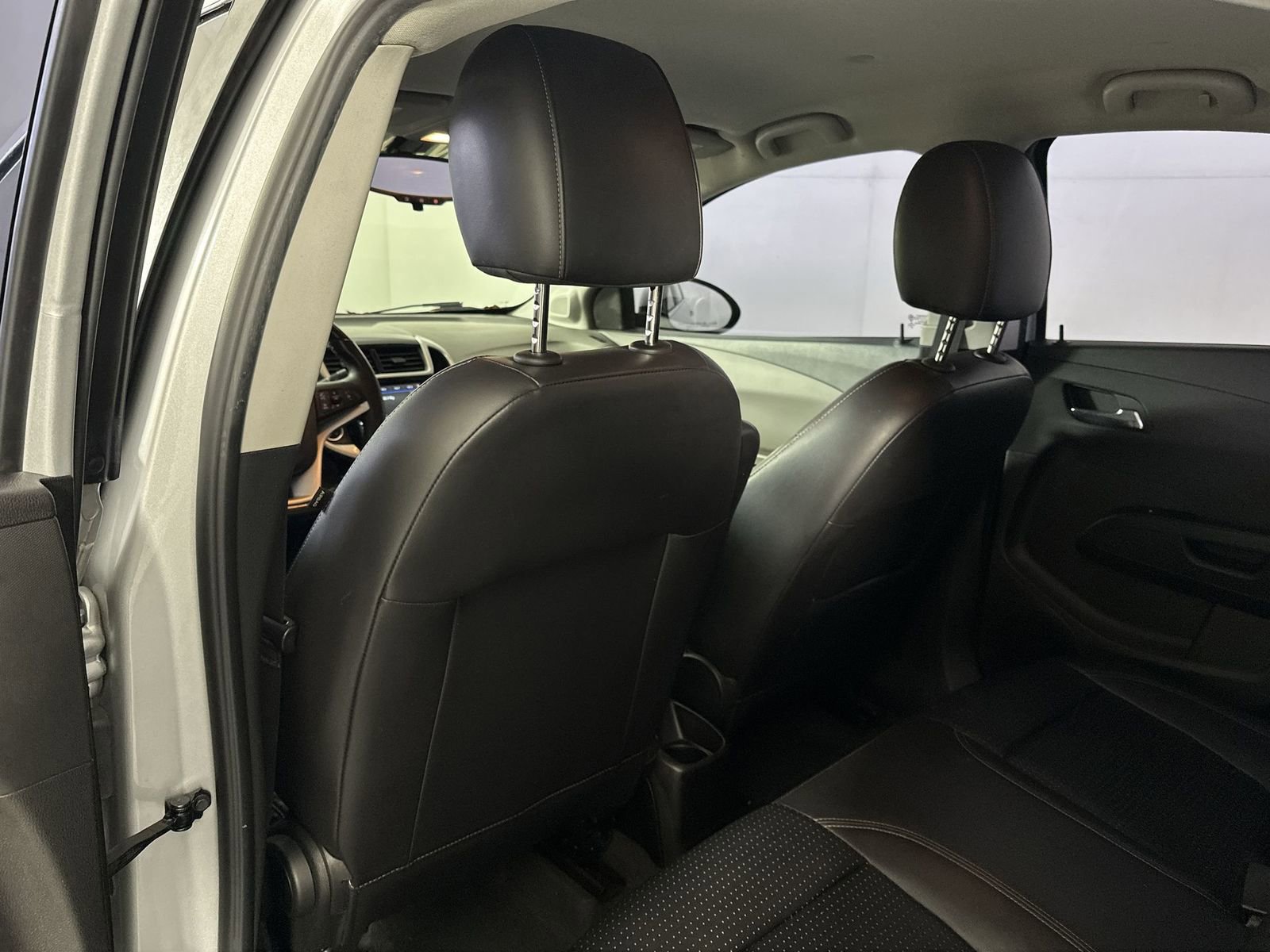 Used 2019 Chevrolet Sonic Premier FWD image 24