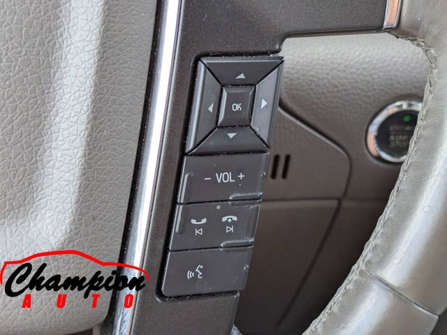 Used 2017 Lincoln Navigator Select RWD image 30