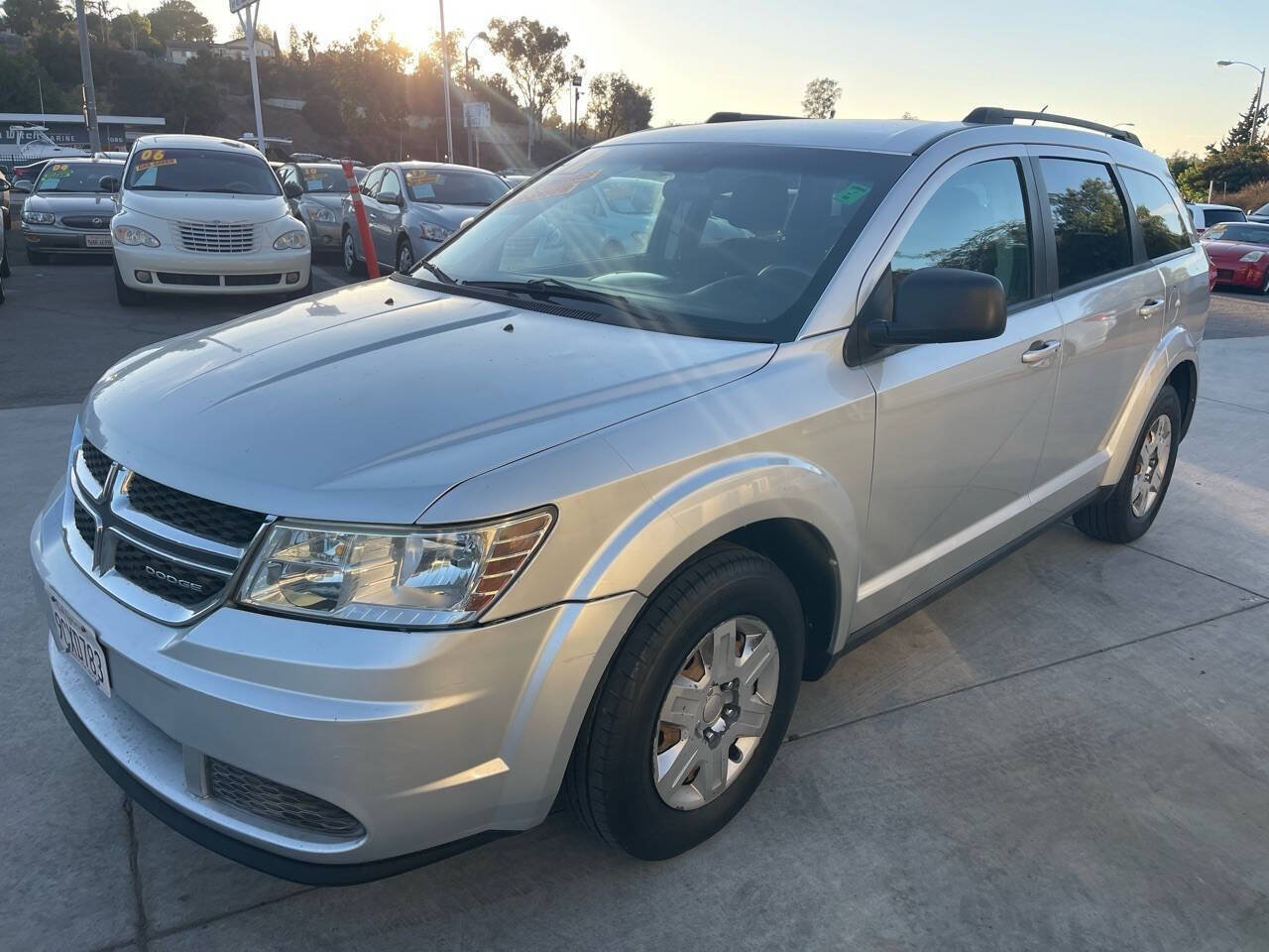 Used 2012 Dodge Journey SE FWD image 3