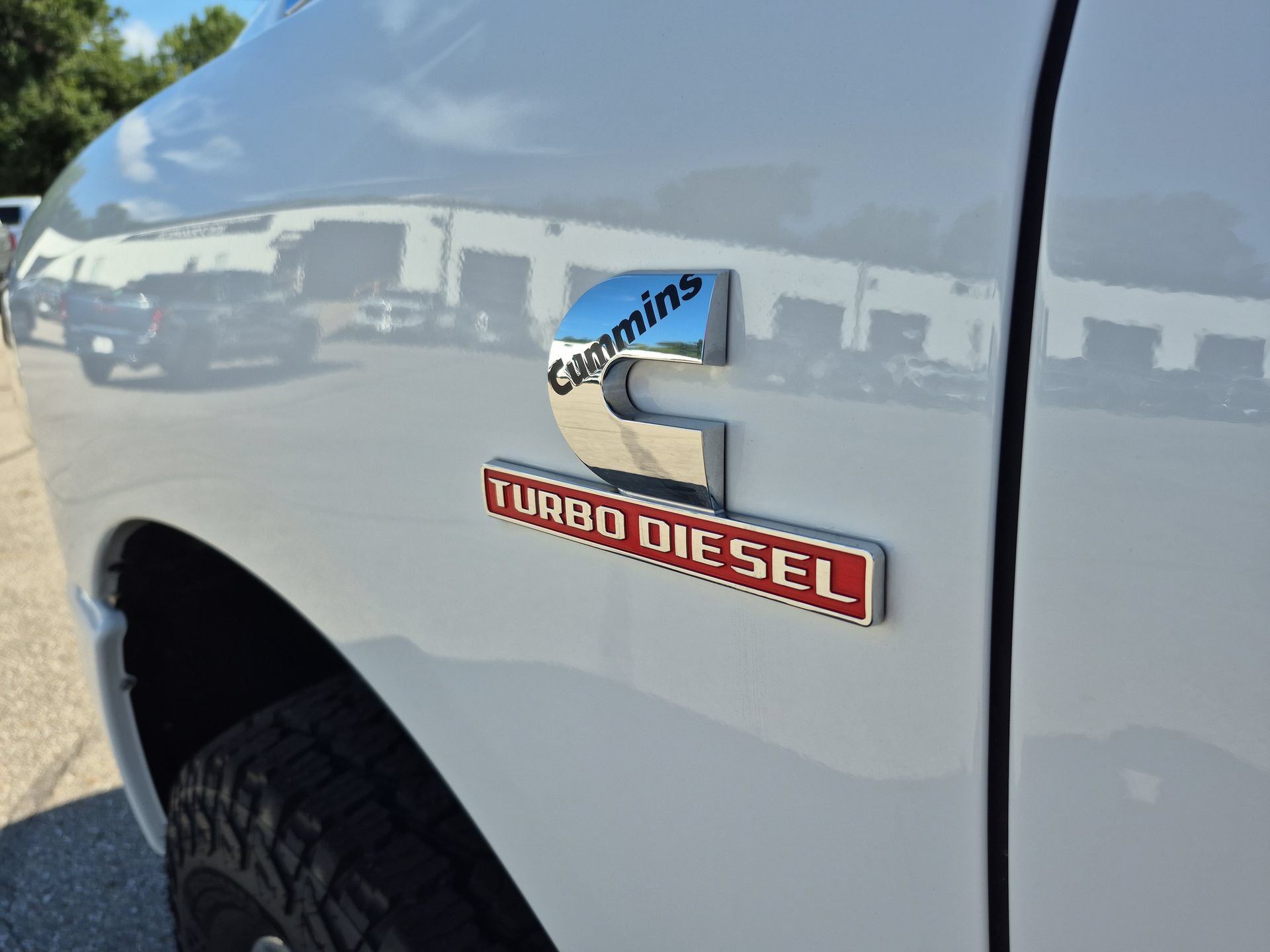 Used 2024 RAM 2500 Laramie w/ Safety Group AWD/4WD image 31