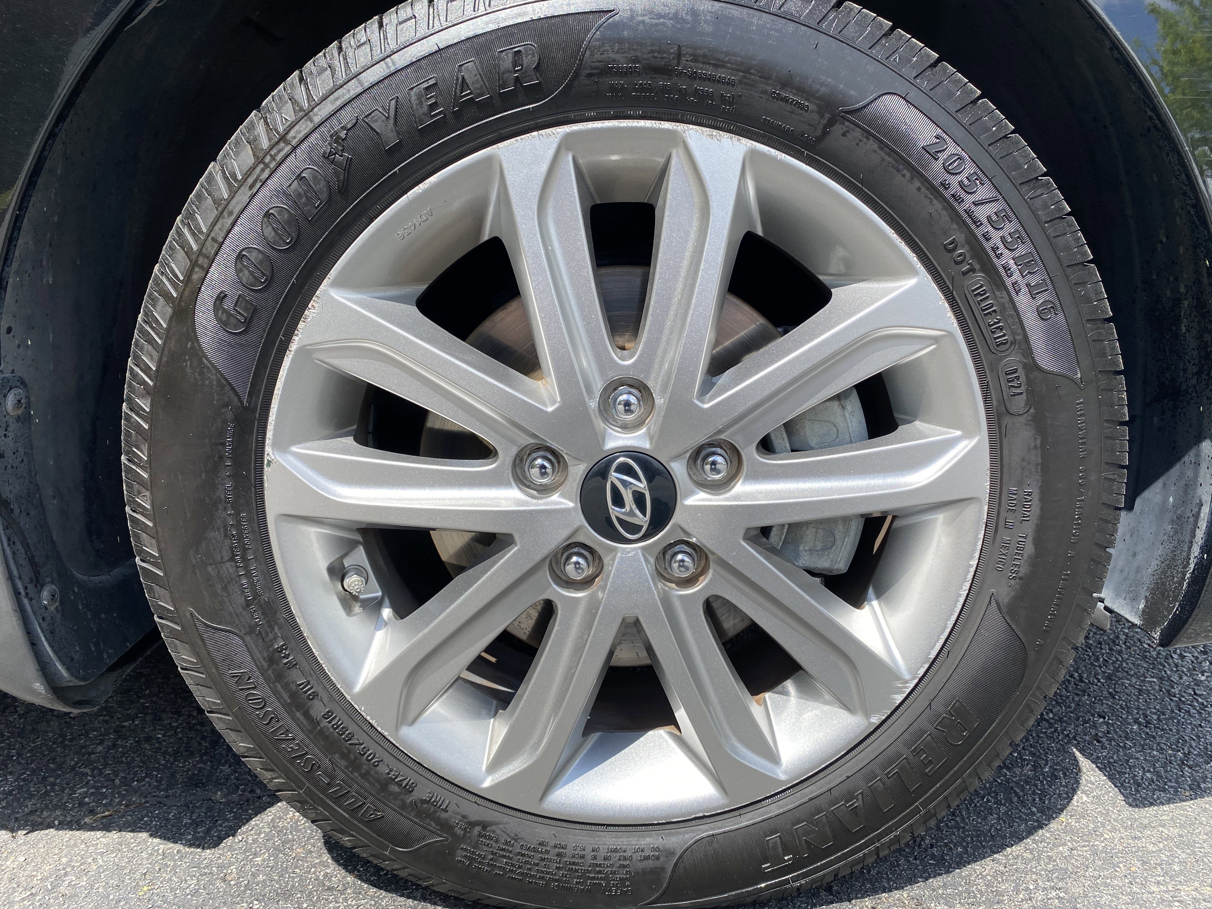 Used 2015 Hyundai Elantra SE w/ Option Group 03 image 12