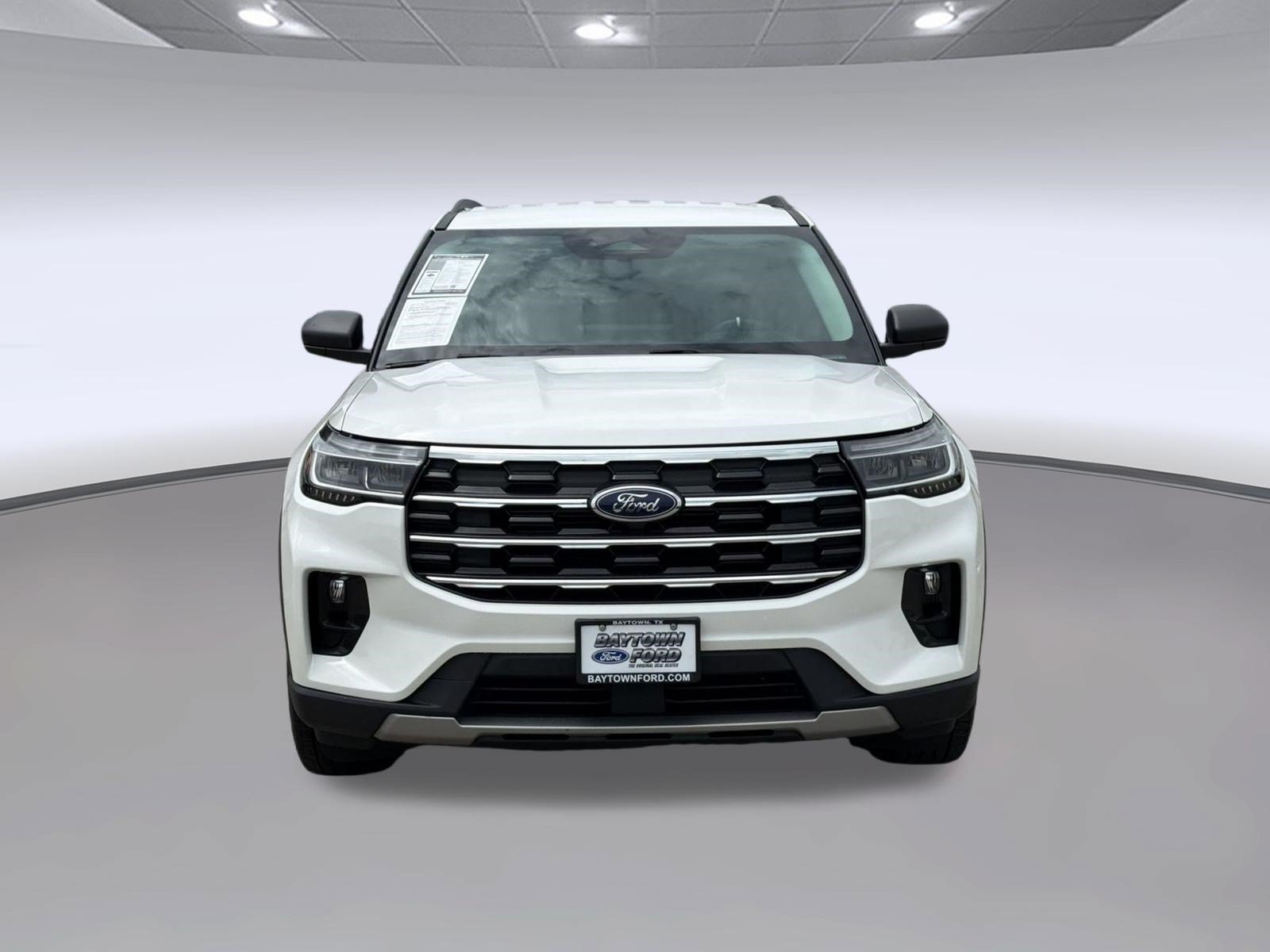 Used 2025 Ford Explorer Active w/ Active Comfort Package RWD image 6