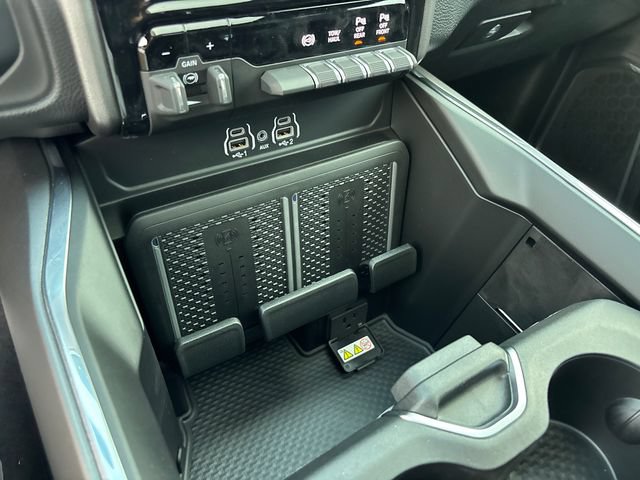 New 2026 RAM 2500 Laramie w/ Night Edition AWD/4WD image 26