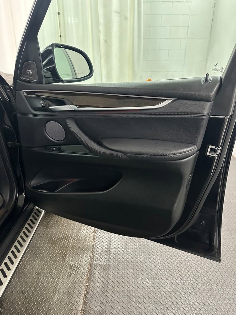 Used 2017 BMW X5 xDrive40e image 31