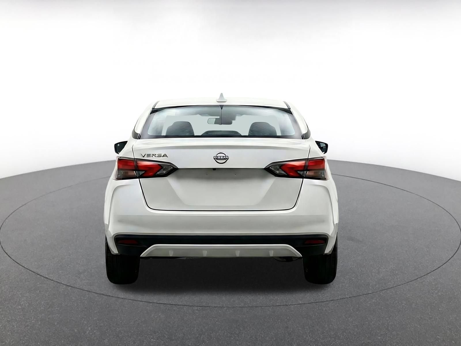 Used 2025 Nissan Versa SV FWD image 7