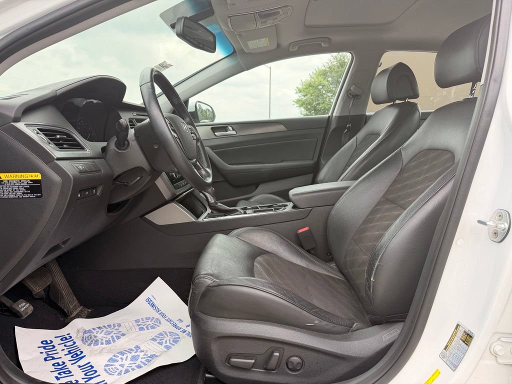 Used 2017 Hyundai Sonata Sport w/ Value Edition Package 02 FWD image 2