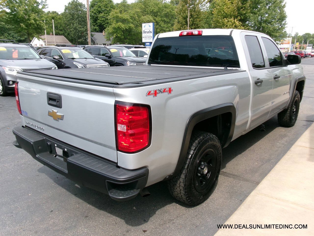 Used 2015 Chevrolet Silverado 1500 W/T AWD/4WD image 3