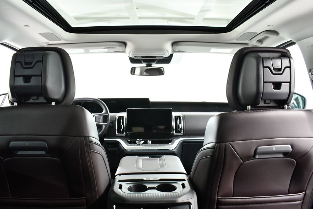 New 2026 Ford Expedition Platinum AWD/4WD image 17