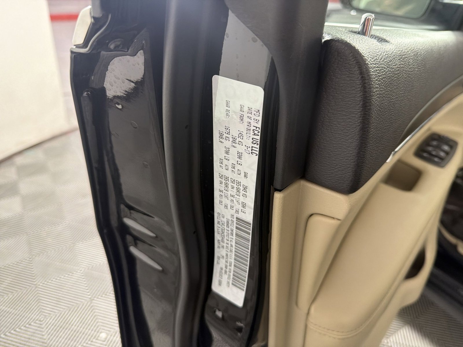 Used 2017 Jeep Grand Cherokee Limited image 29