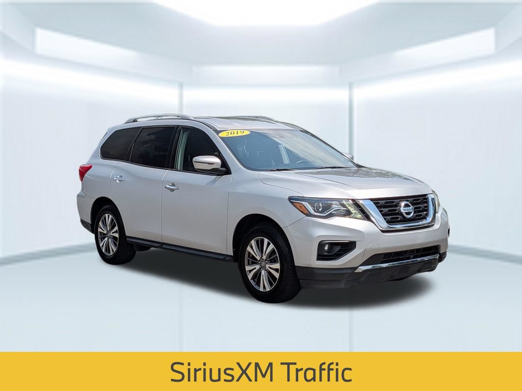 Used 2019 Nissan Pathfinder SV FWD image 10