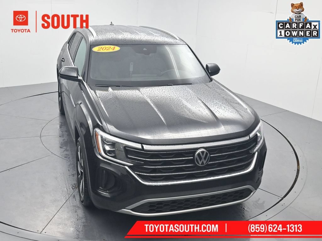 Used 2024 Volkswagen Atlas Cross Sport SE FWD image 53