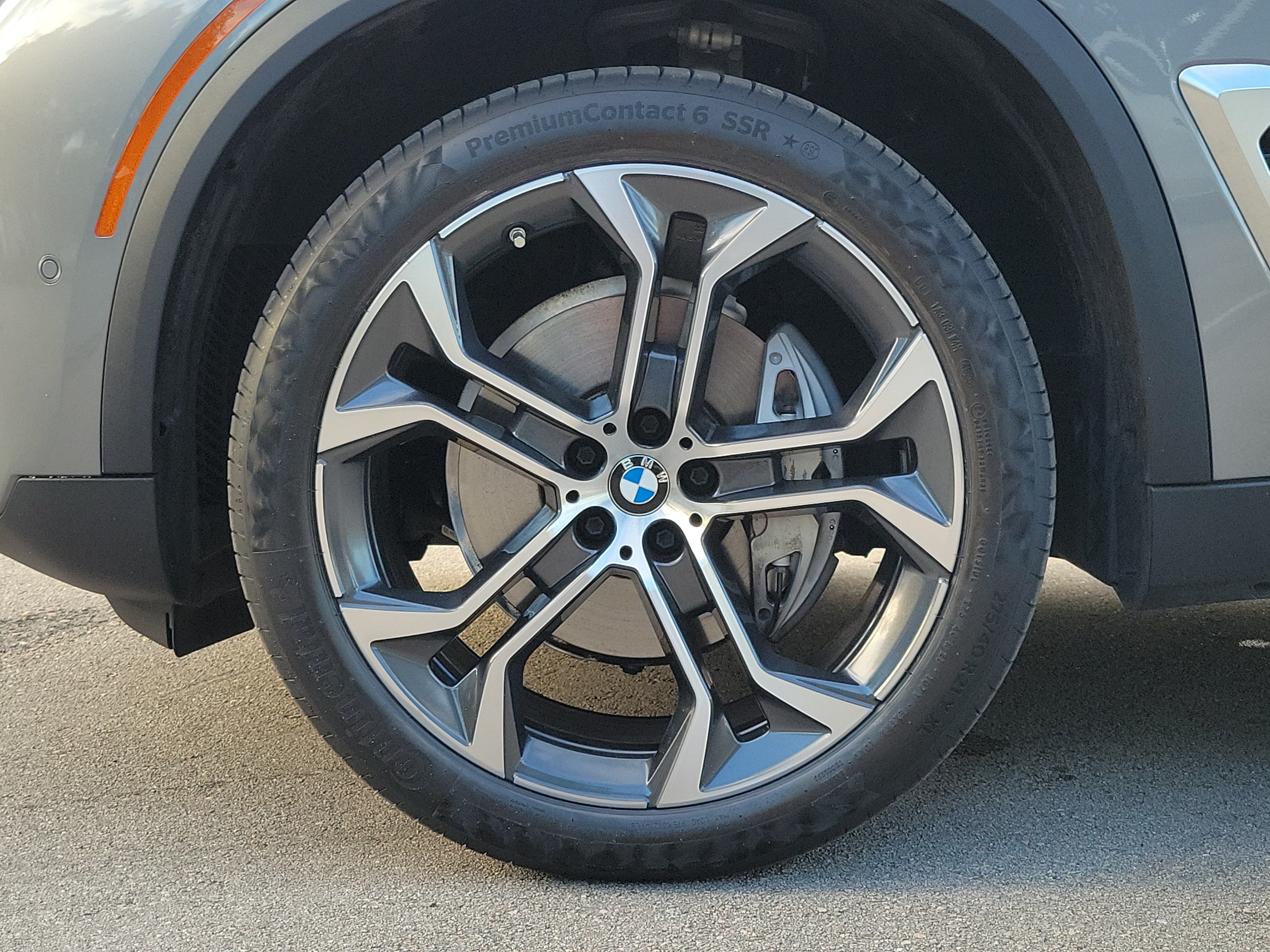 Certified 2024 BMW X5 sDrive40i w/ Parking Assistance Package RWD image 5