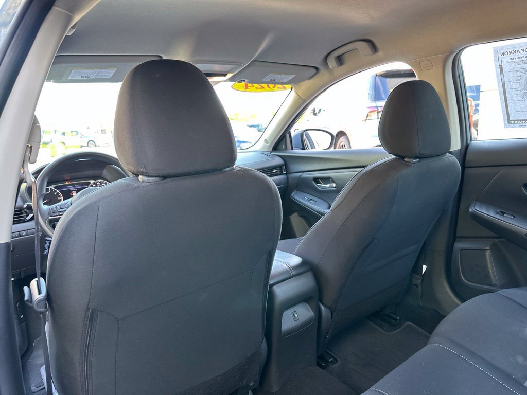 Used 2024 Nissan Sentra SV FWD image 32