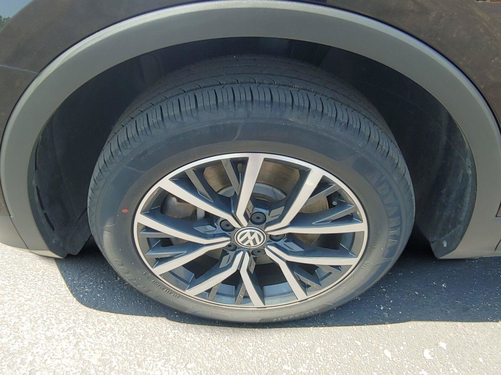 Used 2021 Volkswagen Tiguan S FWD image 24