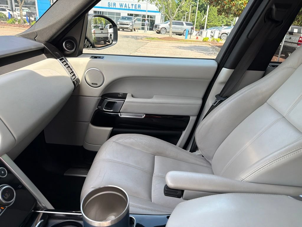 Used 2016 Land Rover Range Rover AWD/4WD image 46