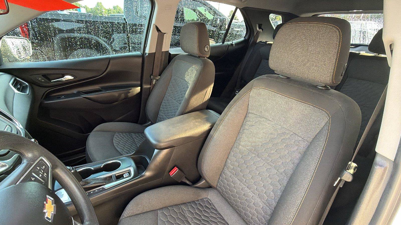 Used 2020 Chevrolet Equinox LT FWD image 4
