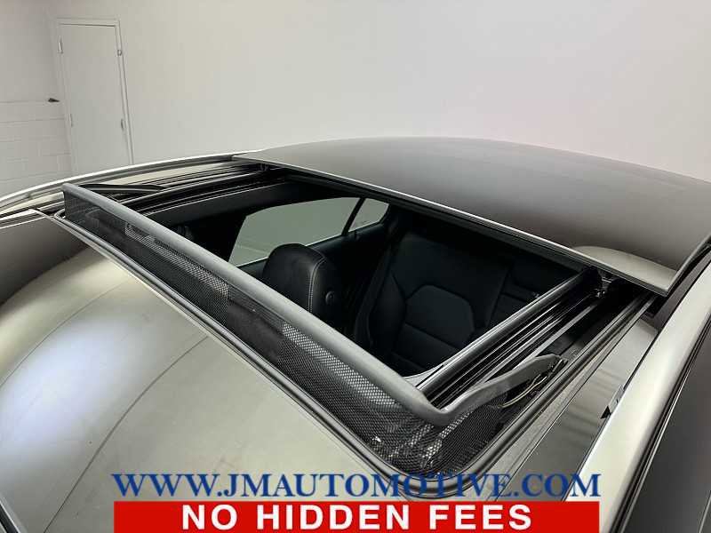 Used 2019 Mercedes-Benz GLA 250 4MATIC image 11