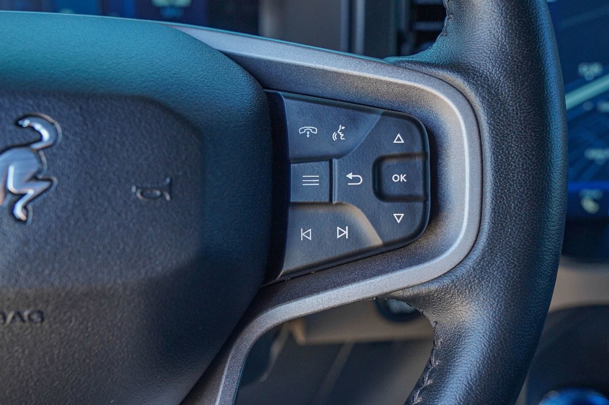 Used 2023 Ford Bronco Wildtrak image 14