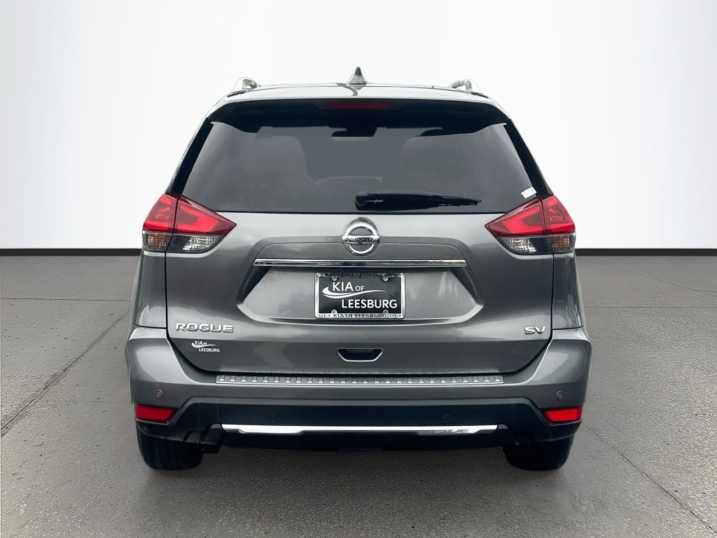 Used 2019 Nissan Rogue SV w/ Premium Package FWD image 6