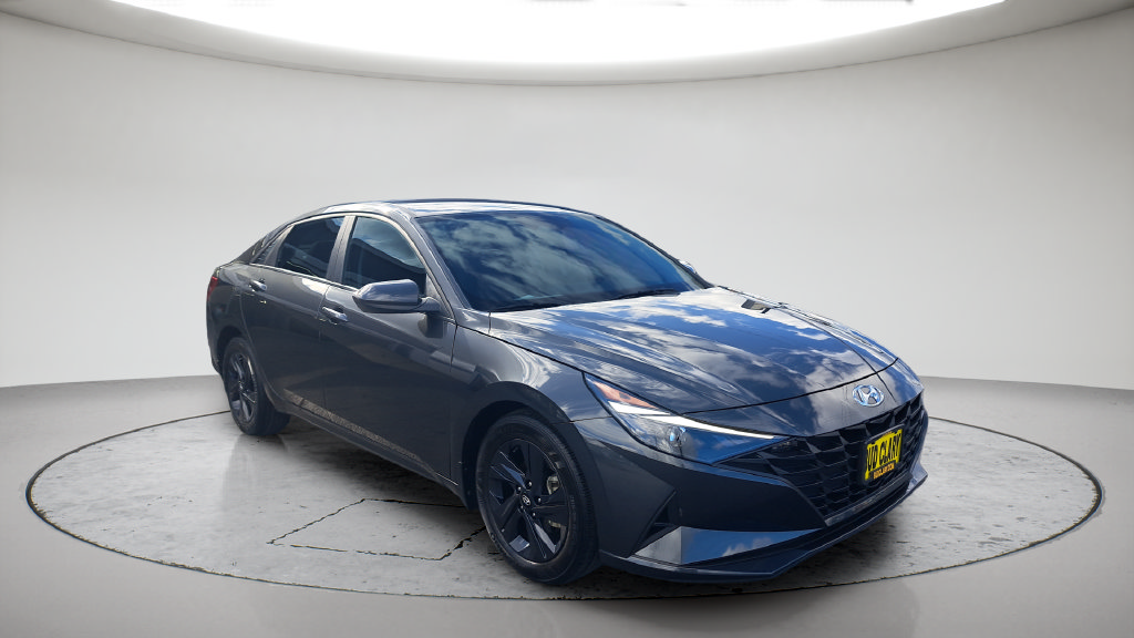 Used 2023 Hyundai Elantra SEL FWD image 19
