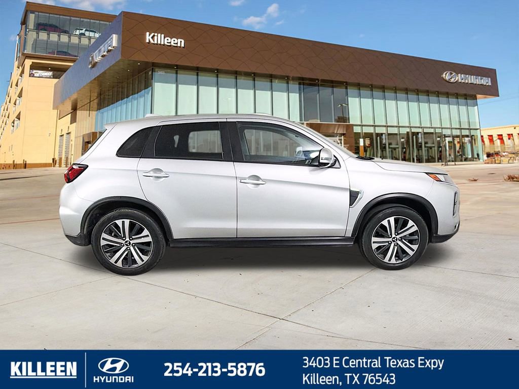 Used 2023 Mitsubishi Outlander Sport SE image 9