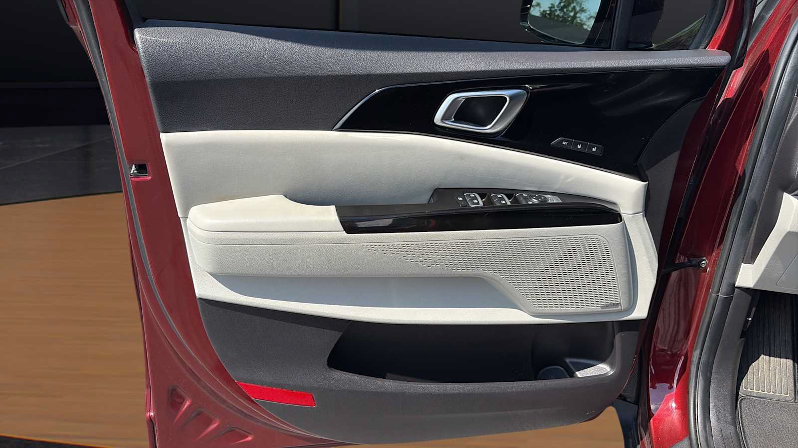 Used 2023 Kia Carnival SX Prestige FWD image 16