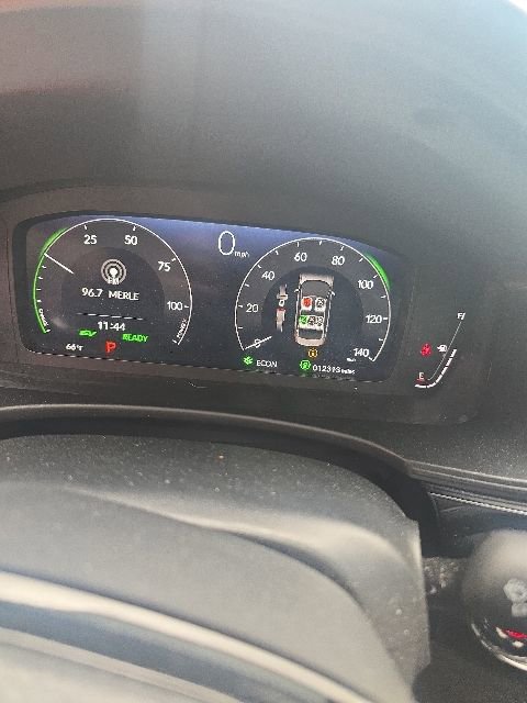 Used 2025 Honda Civic Sport Touring image 3