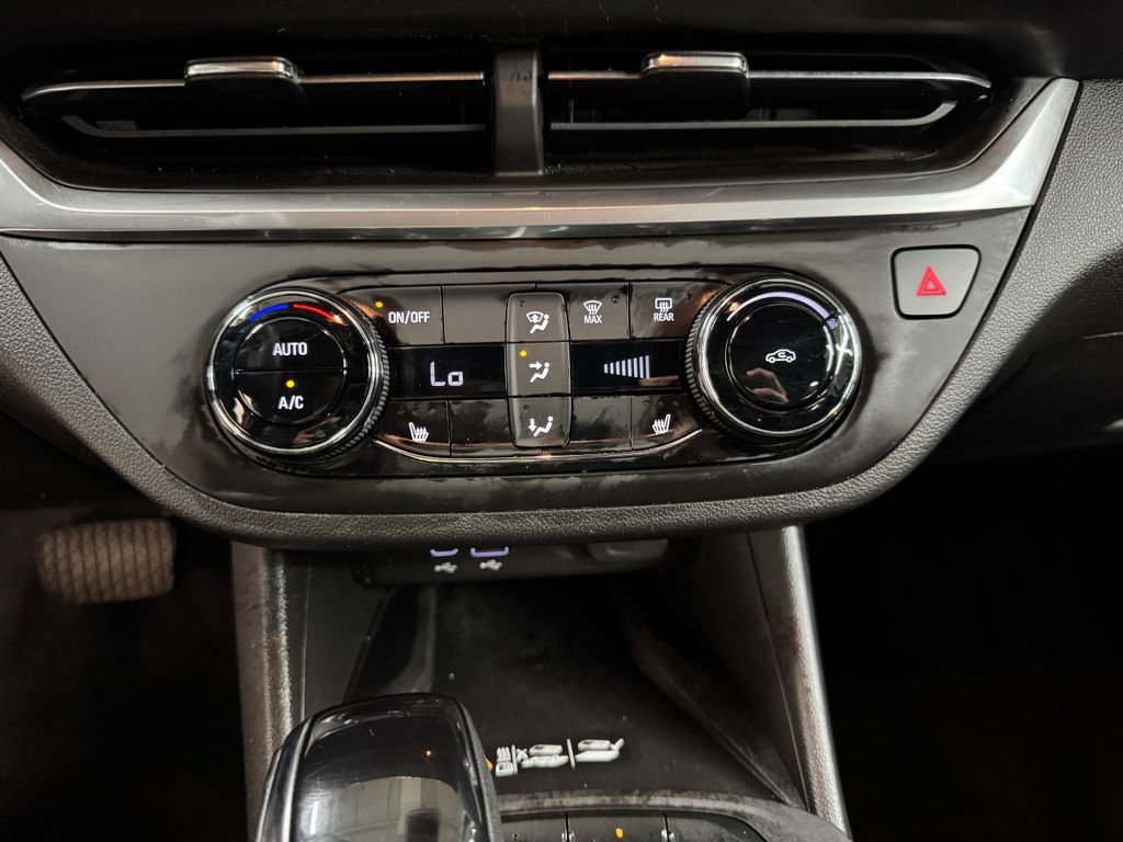 Used 2024 Buick Envista Preferred w/ Convenience I Package FWD image 21