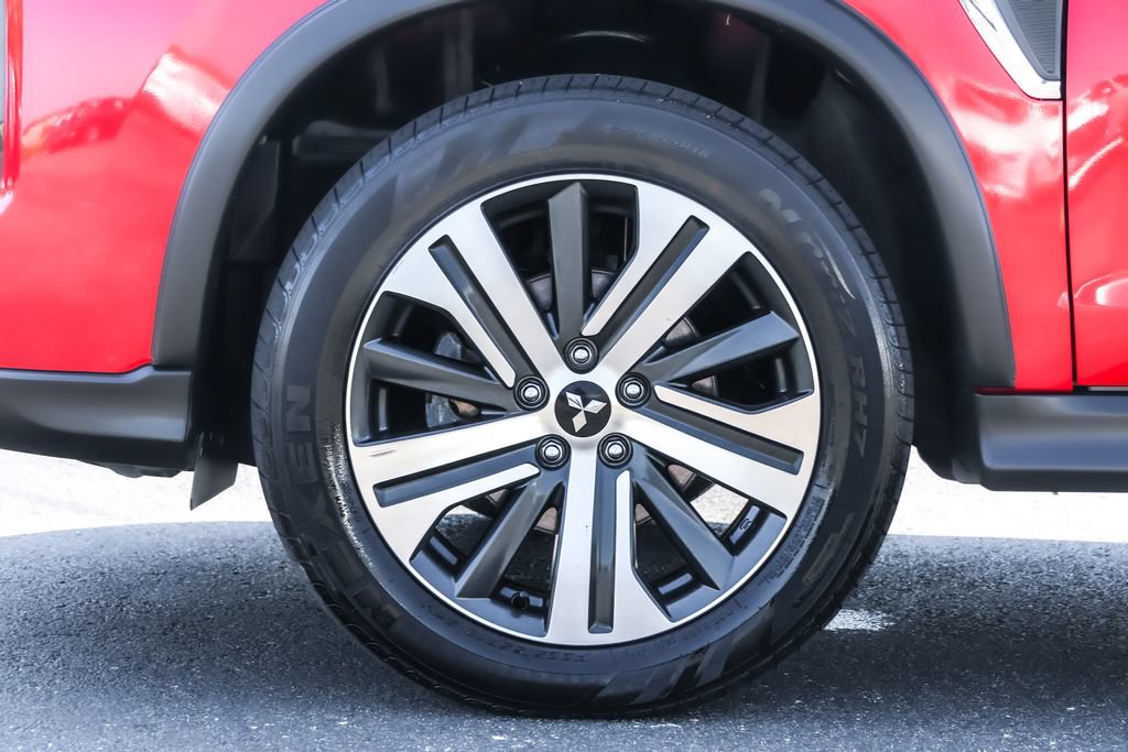 Used 2024 Mitsubishi Outlander Sport SE AWD/4WD image 14