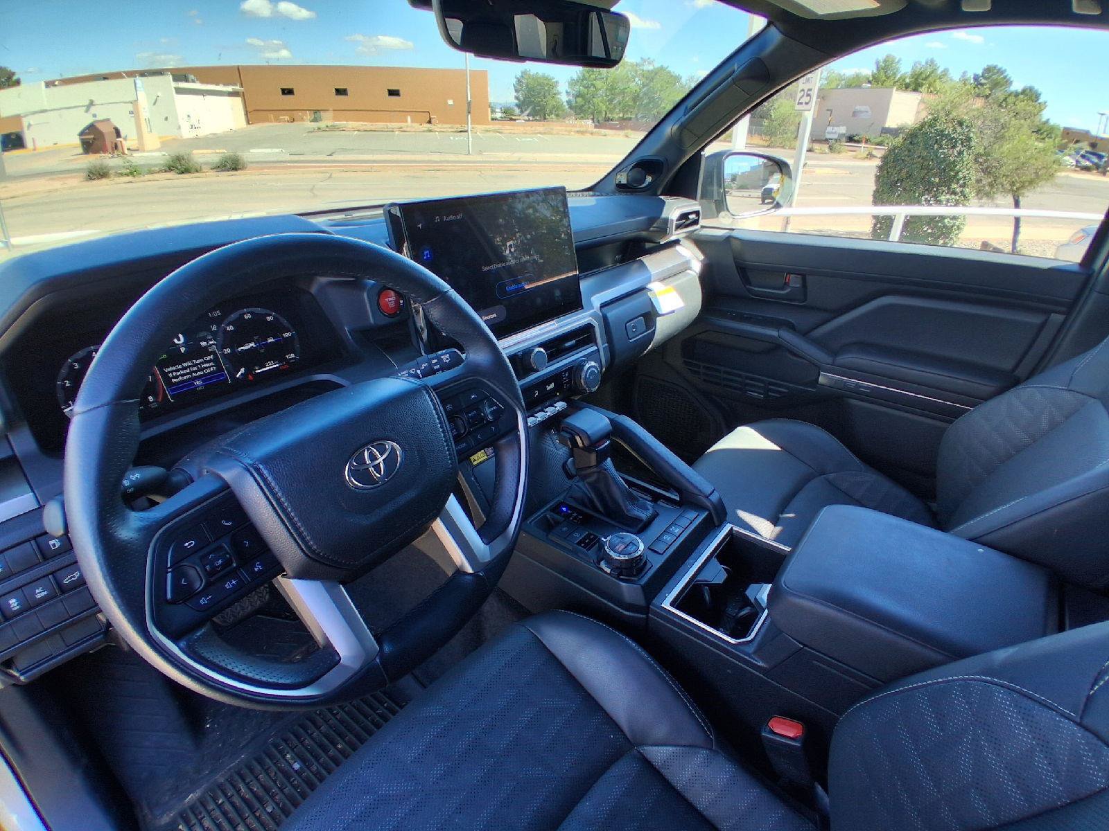 Used 2025 Toyota 4Runner TRD Off-Road Premium AWD/4WD image 15