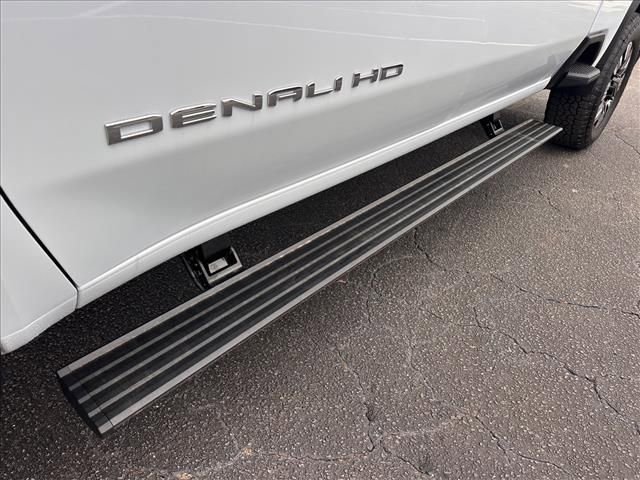 New 2026 GMC Sierra 2500 Denali w/ Denali Reserve Package AWD/4WD image 15