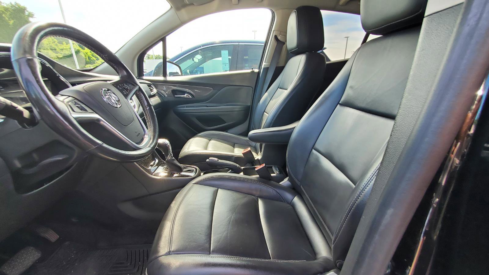 Used 2019 Buick Encore Essence AWD/4WD image 3