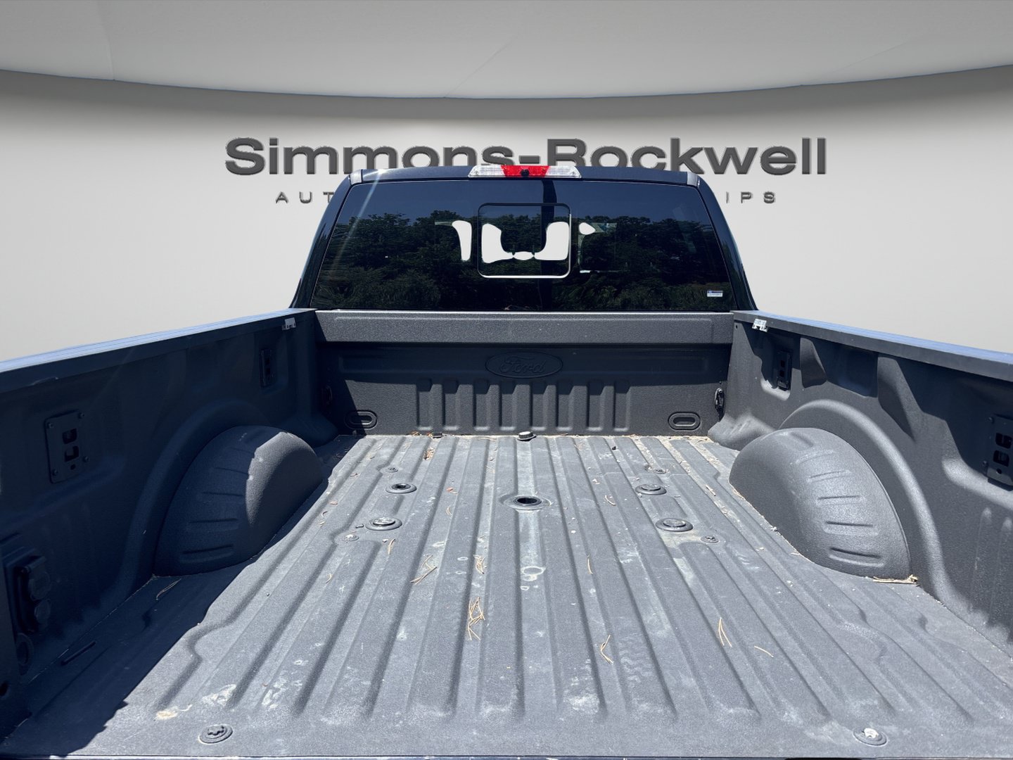 Used 2025 Ford F250 Platinum AWD/4WD image 9