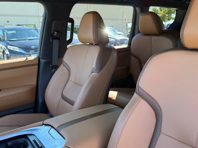 Used 2026 Nissan Armada SL w/ Captain's Chari Seat Package RWD image 12