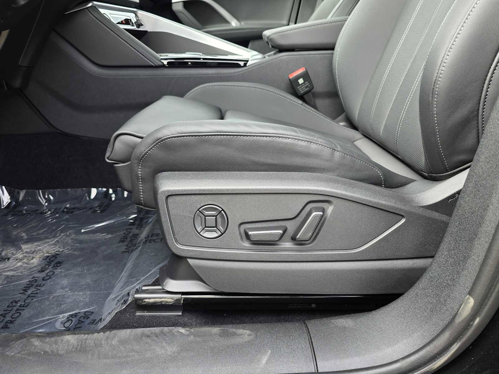 New 2025 Audi Q5 Prestige image 24