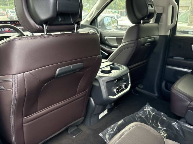 New 2027 Ford Expedition Max Platinum w/ Platinum Ultimate Package AWD/4WD image 17
