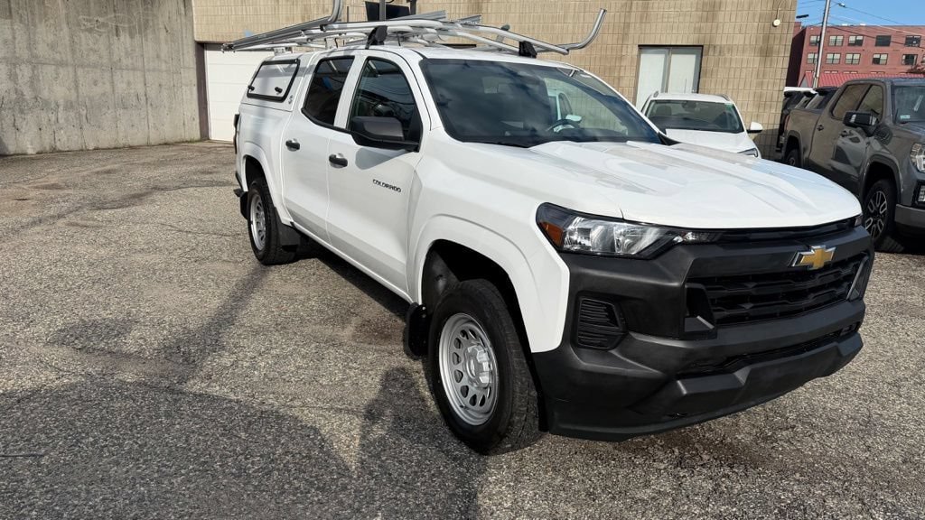 Used 2025 Chevrolet Colorado W/T AWD/4WD image 8