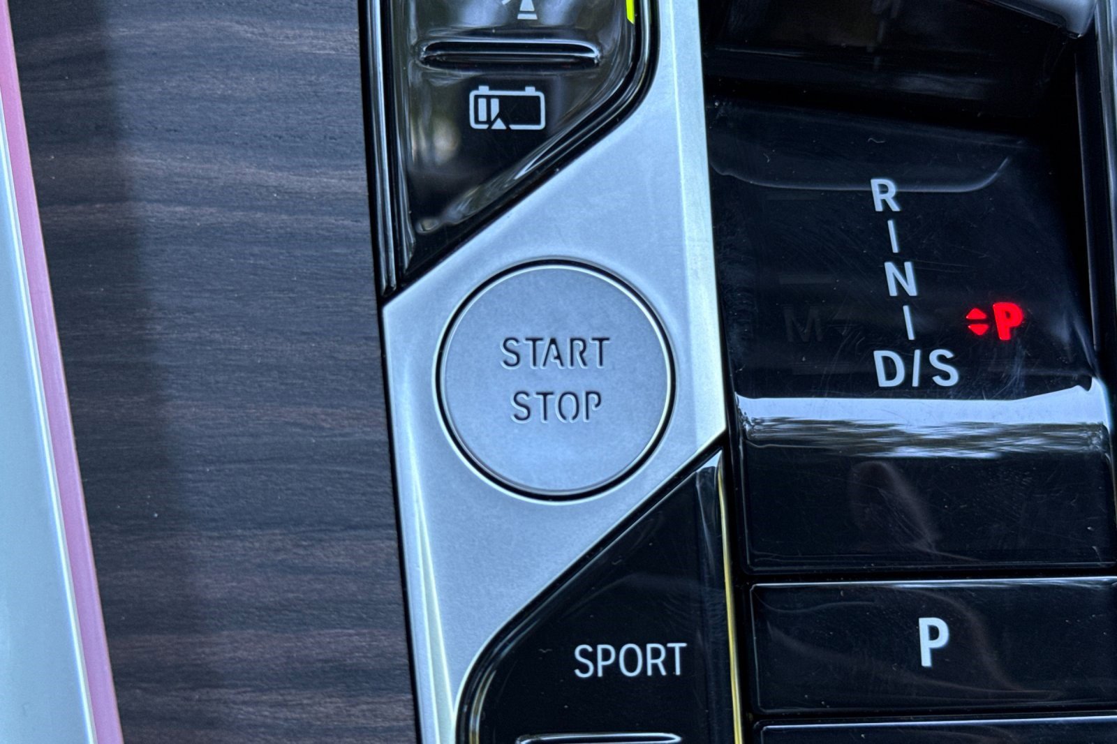 Certified 2024 BMW X5 xDrive50e w/ Parking Assistance Package image 28