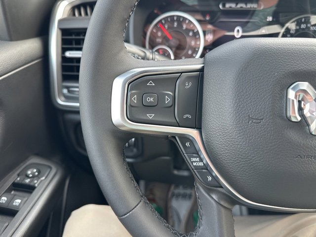 New 2026 RAM 1500 4x4 Crew Cab image 26
