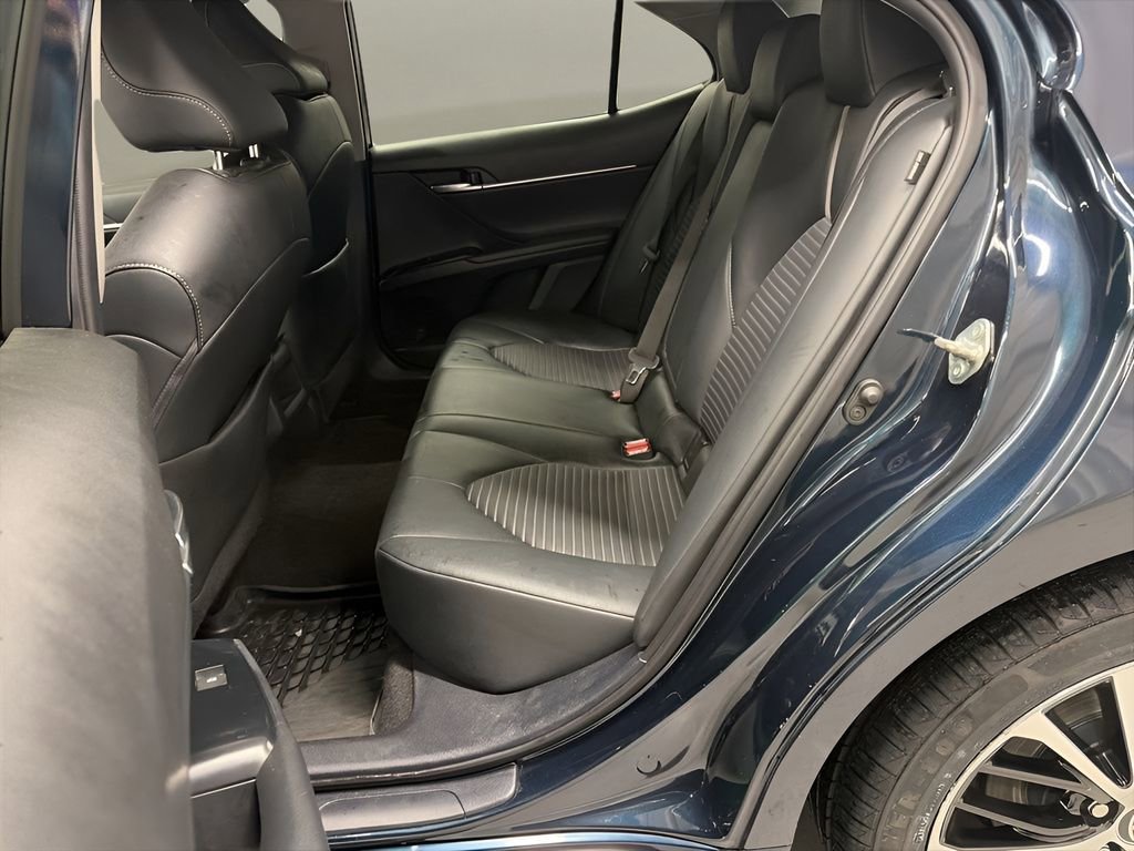 Used 2020 Toyota Camry SE w/ Cold Weather Package AWD/4WD image 12