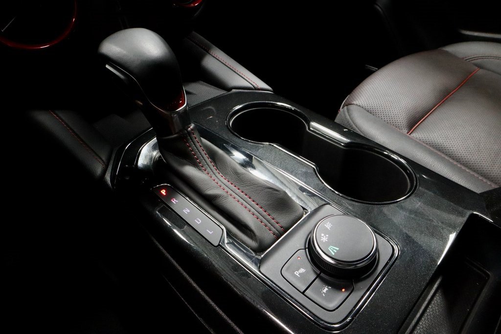 Used 2025 Chevrolet Blazer RS image 32